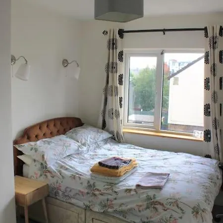 Riverside For Rent In Centre Holiday home