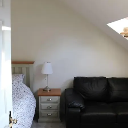 בית נופש Riverside For Rent In Centre Limerick Junction