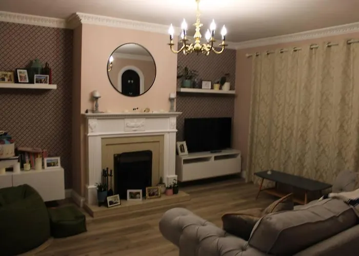 Riverside For Rent In Centre Vakantiehuis