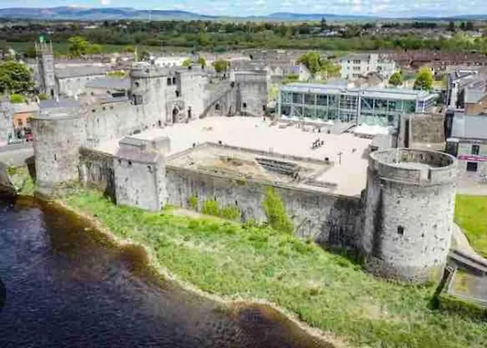 Riverside For Rent In Centre Limerick Junction